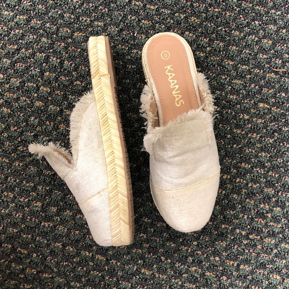 Kaanas Slide On Sandals